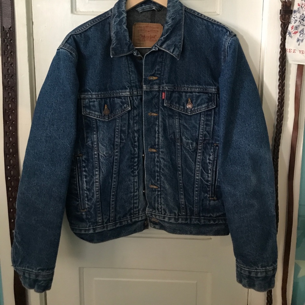 Levi fleece lined denim jacket.